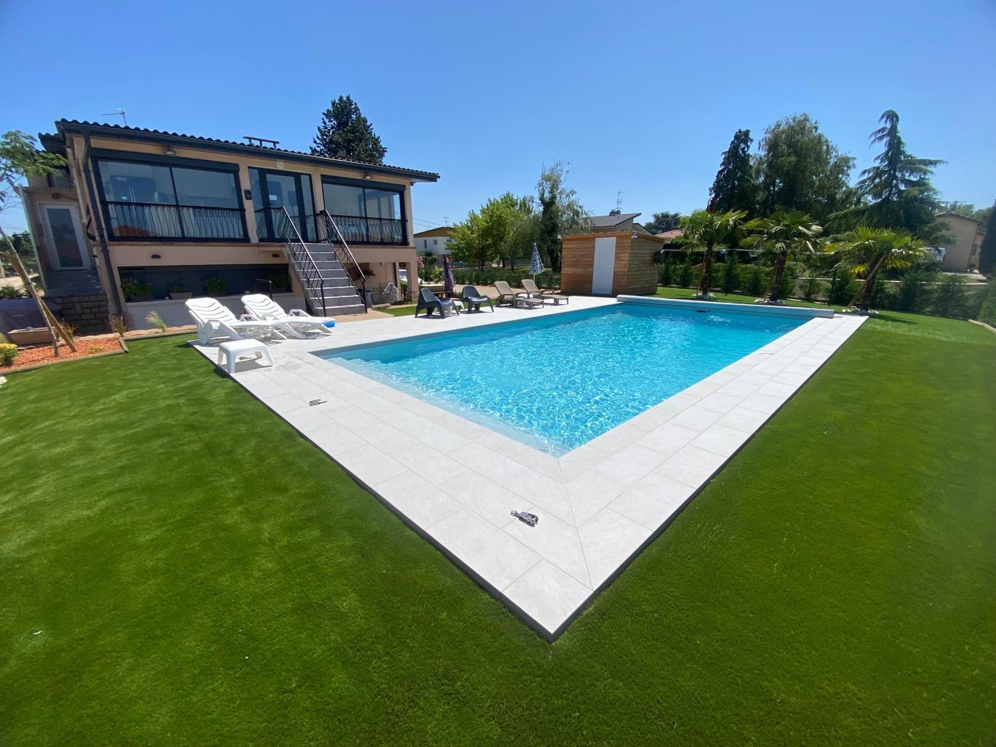 Chambre Dans Logement Partage Chez L Habitant Avec Piscine De 1 A 3 Chambres Grieges Kültér fotó